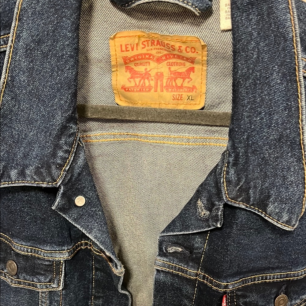 Levi's Indigo Denim Jacket - Picture 2 of 7